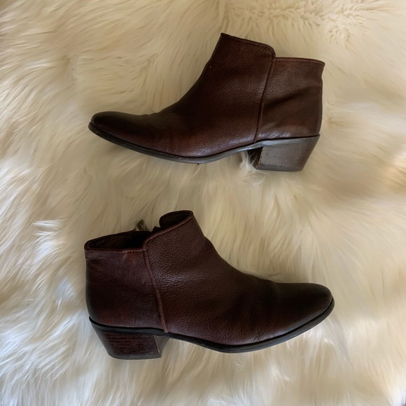Sam Edelman Dark Brown Petty Boot - Picture 2 of 13